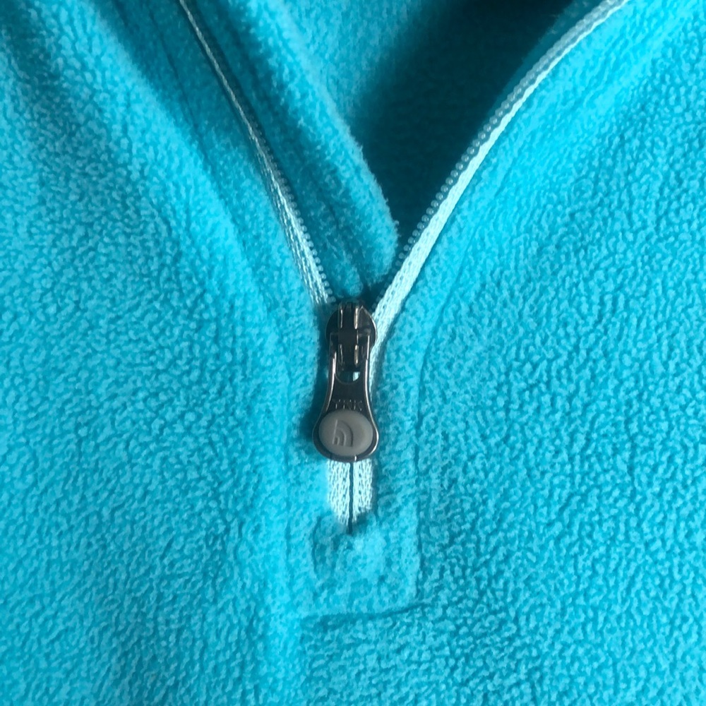 THE NORTH FACE Fleece Quarter Zip (petite small) - Picture 4 of 9